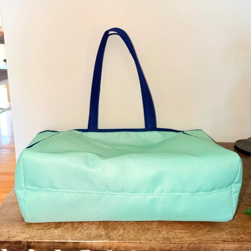 Clinique Mint Green Tote Bag with Navy Trim and Matching Pouch